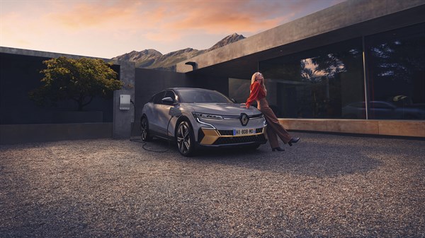 Renault Megane E-Tech 100% electric- charging solutions