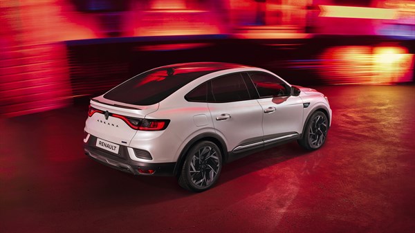 Renault Arkana E-Tech full hybrid - dynamic character